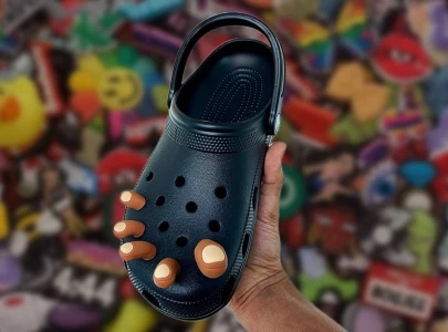 the resurgence of crocs how these rubber atrocities went from kiddy wear to streetwear darlings the resurgence of crocs how these rubber atrocities went from kiddy wear to streetwear darlings