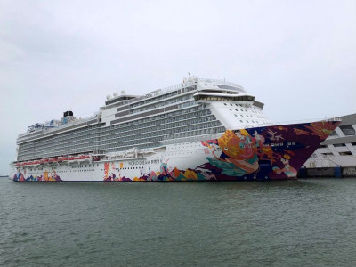 all on singapore cruise ship confined to cabins after suspected covid 19 case all on singapore cruise ship confined to cabins after suspected covid 19 case