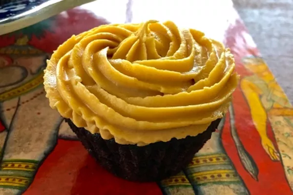 mi6 offers terrorists cupcakes not bombs mi6 offers terrorists cupcakes not bombs