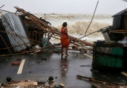 powerful cyclone yaas destroys homes in india forces airport closure