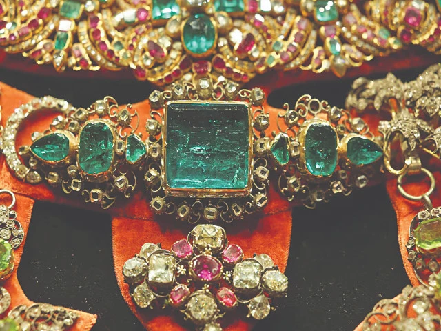 a necklace with emeralds and rubies from the treasure of san gennaro whose gemstones have been catalogued for their unique internal fingerprints is displayed at the museum of the treasure of san gennaro in naples italy photo reuters a necklace with emeralds and rubies from the treasure of san gennaro whose gemstones have been catalogued for their unique internal fingerprints is displayed at the museum of the treasure of san gennaro in naples italy photo reuters