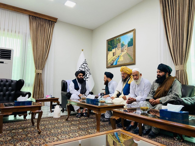 the meeting was attended by hazrat sheikh s khadim e khas muhammad liaqat and his disciple of al qur an and hadith hazrat maulana abdul haq mazhari photo express the meeting was attended by hazrat sheikh s khadim e khas muhammad liaqat and his disciple of al qur an and hadith hazrat maulana abdul haq mazhari photo express