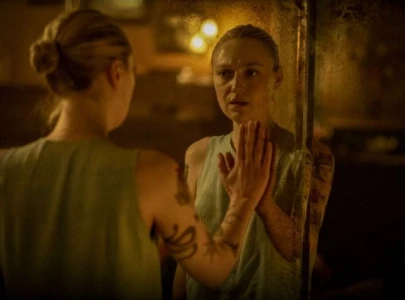 what s inside the box dakota fanning faces horror in vicious what s inside the box dakota fanning faces horror in vicious