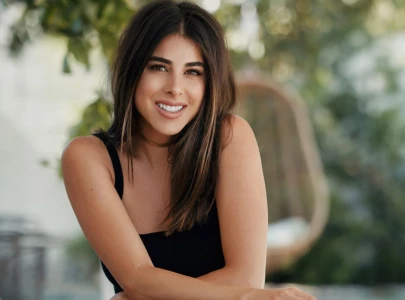 netflix orders victorious spinoff hollywood arts starring daniella monet as trina vega netflix orders victorious spinoff hollywood arts starring daniella monet as trina vega