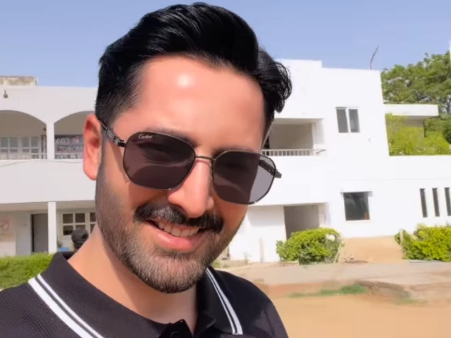 Danish Taimoor gets emotional as he revisits his school after 18 years   tribune.com.pk