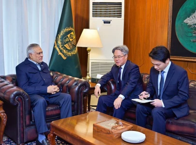chinese envoy praises pakistan s role in middle east peace during meeting with fm dar chinese envoy praises pakistan s role in middle east peace during meeting with fm dar