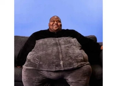 internet reacts to dave blunts performing with oxygen tank at juice wrld day