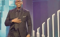 dave chappelle surprises fans with netflix special dave chappelle surprises fans with netflix special