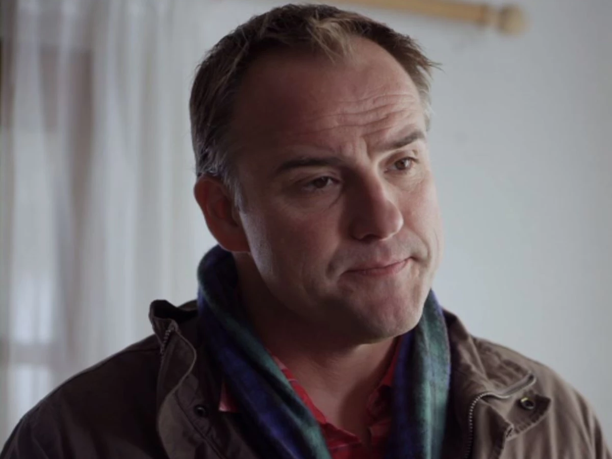 david deluise slams wizards beyond waverly place for leaving out original stars