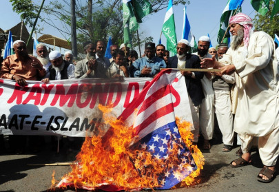 hundreds demand death for davis