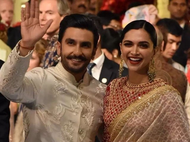 Fans convinced Deepika Padukone is having a baby boy after spotting this clue!