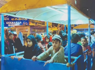 ramazan night fair delights karachi s children ramazan night fair delights karachi s children