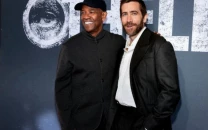 denzel washington and jake gyllenhaal bring a futuristic othello to broadway denzel washington and jake gyllenhaal bring a futuristic othello to broadway