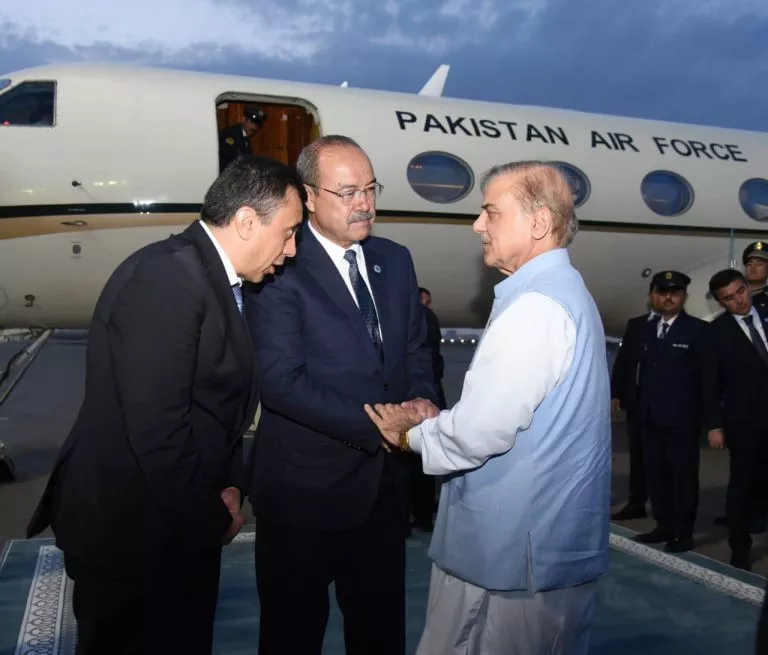 prime minister of uzbekistan abdulla aripov saw off the prime minister and his delegation at the samarkand airport photo app prime minister of uzbekistan abdulla aripov saw off the prime minister and his delegation at the samarkand airport photo app