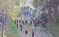 green line engine three coaches derail green line engine three coaches derail