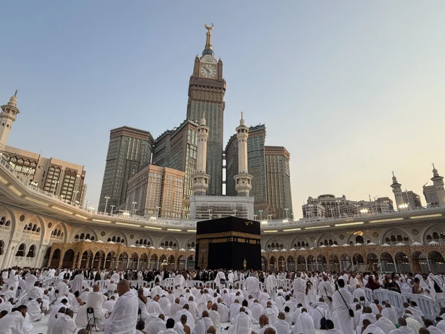 muslims perform umrah at the grand mosque in the holy city of makkah saudi arabia on september 14 2026 photo reuters muslims perform umrah at the grand mosque in the holy city of makkah saudi arabia on september 14 2026 photo reuters