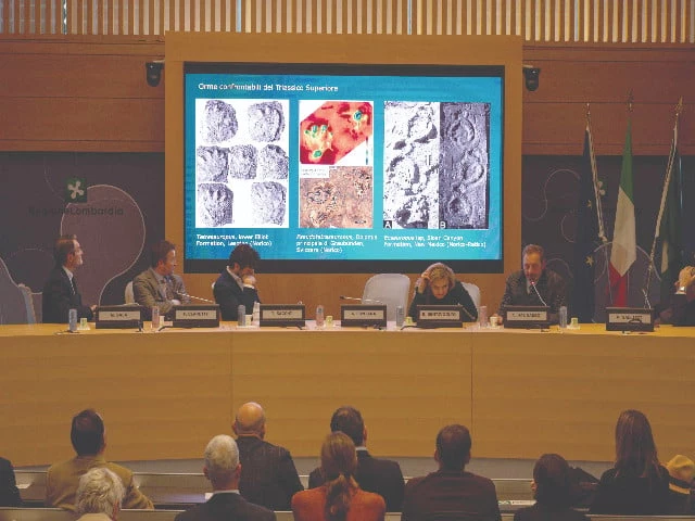 Dinosaur footprints found in Italy