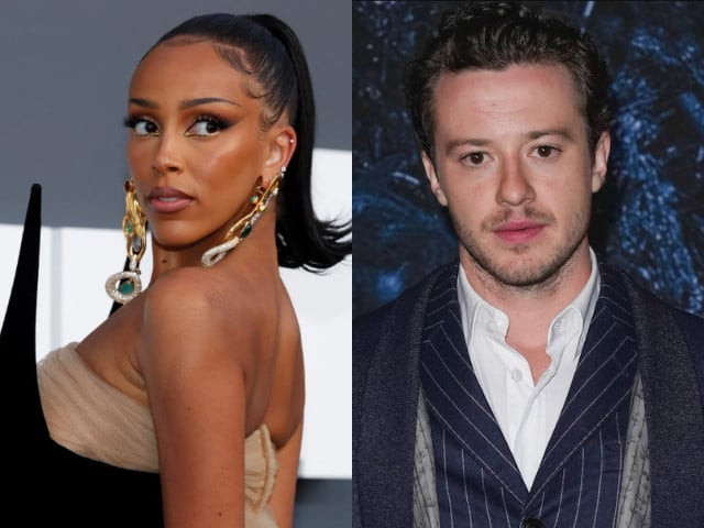 doja cat spotted holding hands with stranger things joseph quinn in london doja cat spotted holding hands with stranger things joseph quinn in london