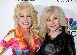 dolly parton s sister freida clarifies health update after asking fans to pray for the country star dolly parton s sister freida clarifies health update after asking fans to pray for the country star