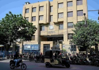 medical students arrive at the dow university of health sciences in karachi on september 18 2026 photo afp