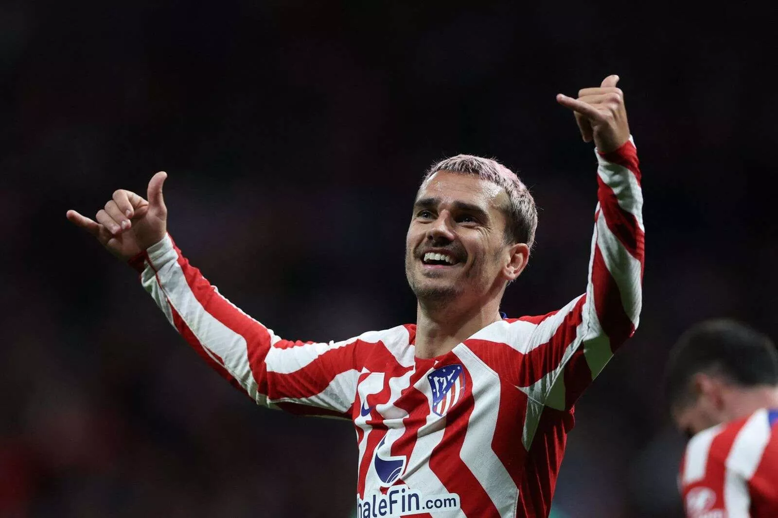 griezmann inspired atletico crush sinking valencia