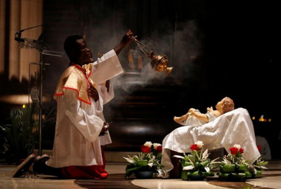 ivorian christians celebrate christmas in giant basilica