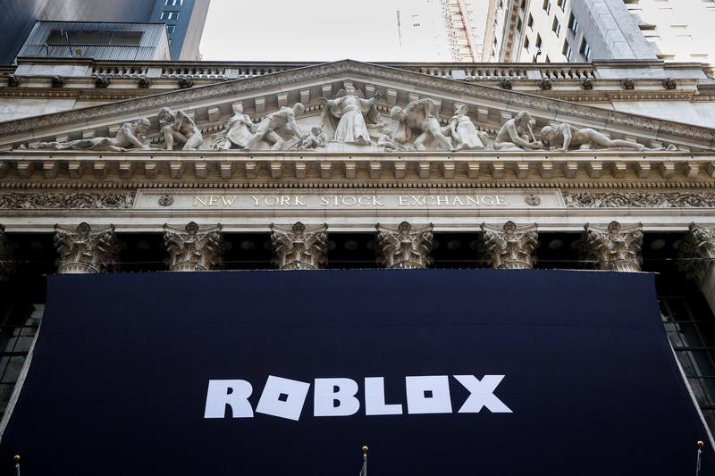 Roblox Corp shares fall on wider-than-expected loss