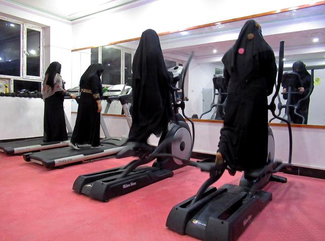 afghan women exercise in a fitness gym in kandahar afghanistan september 16 2020 reuters