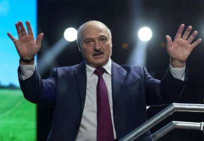 lukashenko abruptly sworn in for new presidential term in belarus