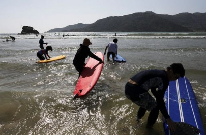 china s covid free hawaii chases local tourist dollar with a vengeance