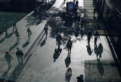 australia warns coronavirus outbreak will take weeks to tame