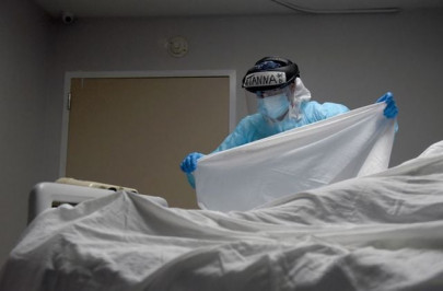 us covid 19 cases surpass 20 million as deaths mount us covid 19 cases surpass 20 million as deaths mount