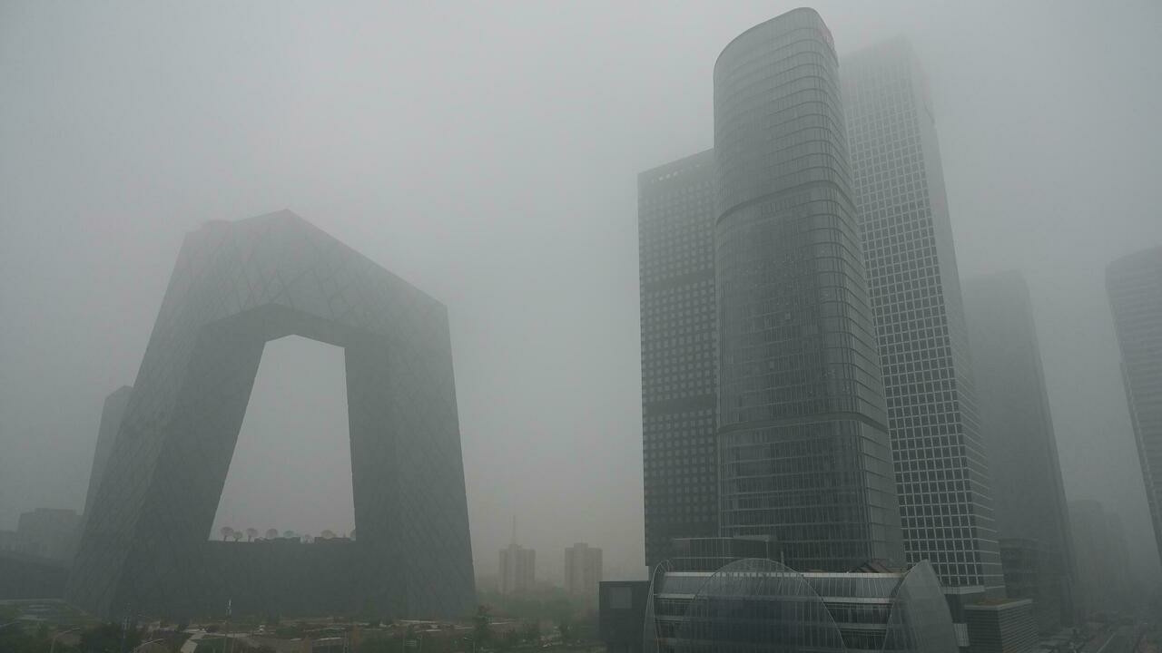 a polluted day in the chinese capital afp