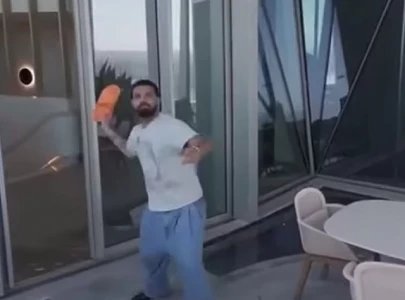 drake s drone spying video revealed as staged after fans spot drone pilot at his penthouse