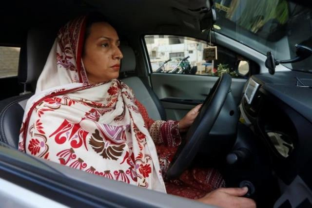 illegal driving schools loot public