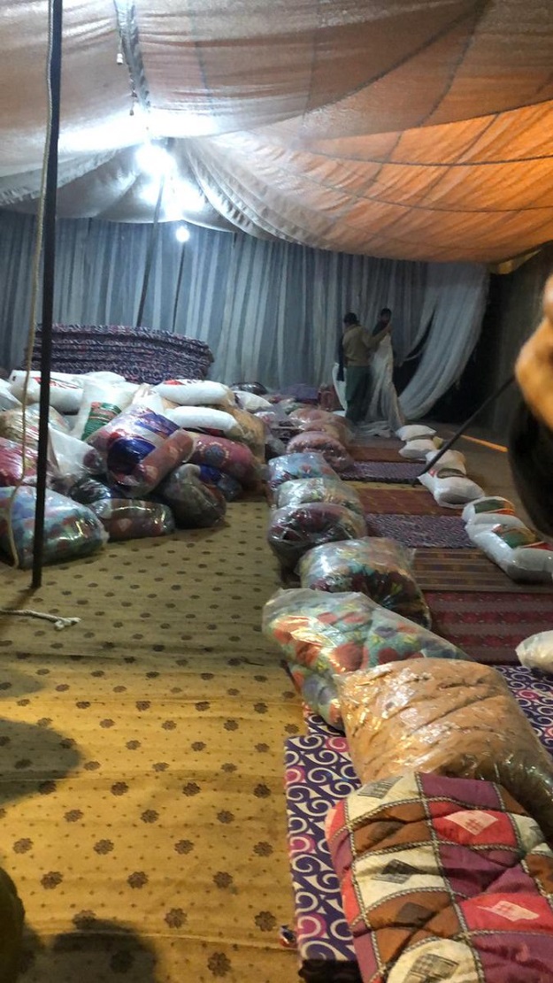 Tents being set up for the homeless in Lahore. PHOTO:TWITTER@ImranKhanPTI