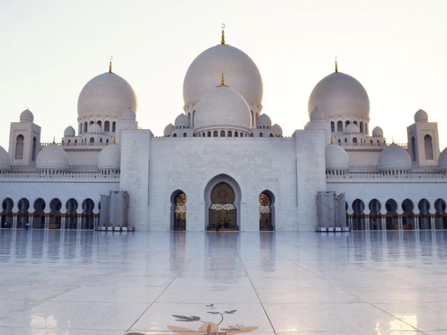 a beautiful mosque in dubai photo pixabay a beautiful mosque in dubai photo pixabay