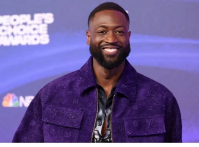 dwyane wade defends lebron james amid stephen a smith feud