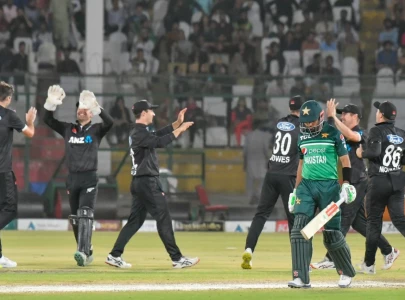 pakistan slips to no 3 in icc odi rankings after nz win fifth odi by 47 runs
