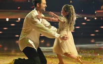 dylan efron honours brother zac and sister olivia in emotional dancing with the stars routine dylan efron honours brother zac and sister olivia in emotional dancing with the stars routine