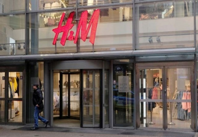 h m reports preliminary june august profit of around 2 billion sek