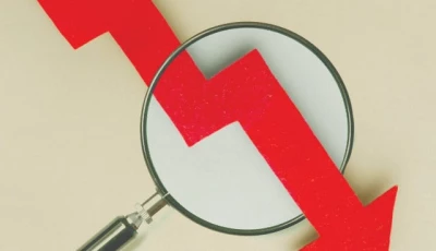 only 18 consider economy strong