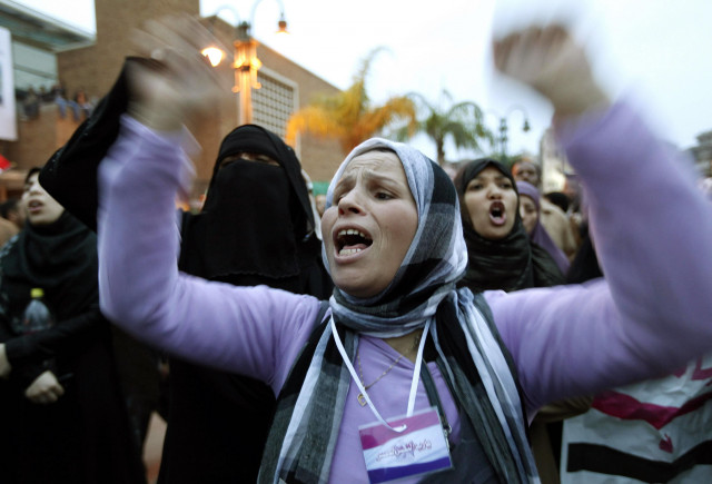 egypt falls deeper into unrest egypt falls deeper into unrest