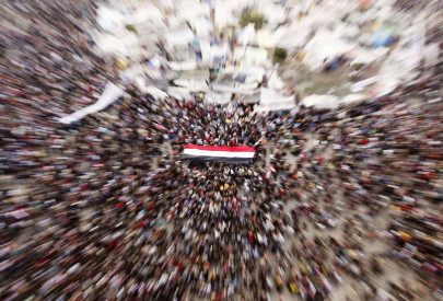 mubarak says to delegate powers to vp suleiman