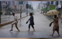 rain disrupts eidul fitr celebrations across karachi
