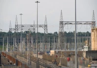 power lines are seen at the nuclear powered vogtle electric generating plant in waynesboro georgia us august 13 2024 reuters