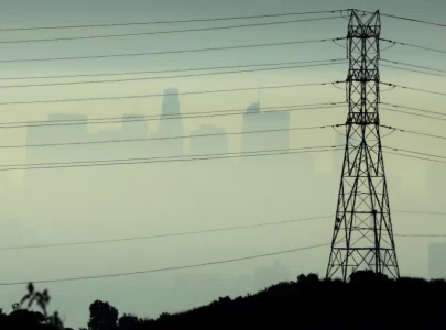 fossil fuel emissions spike as us enters peak power season