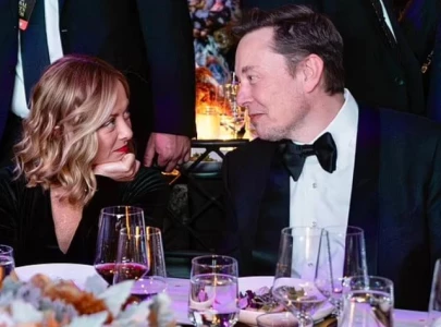elon musk shuts down affair rumors with italian pm giorgia meloni after viral photos