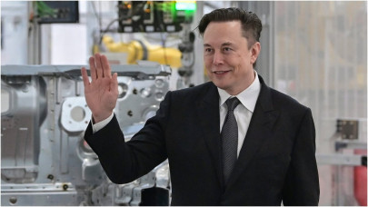musk sells tesla shares worth 4b says no more sales planned musk sells tesla shares worth 4b says no more sales planned