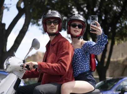 emily in paris heads to venice for part of season 5 shoot